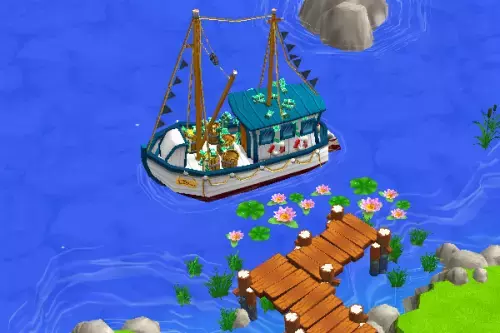 Schiff auf dem Wasser legt an einem Holzsteg an