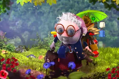 schwer bepackte alte Frau auf einer Wiese